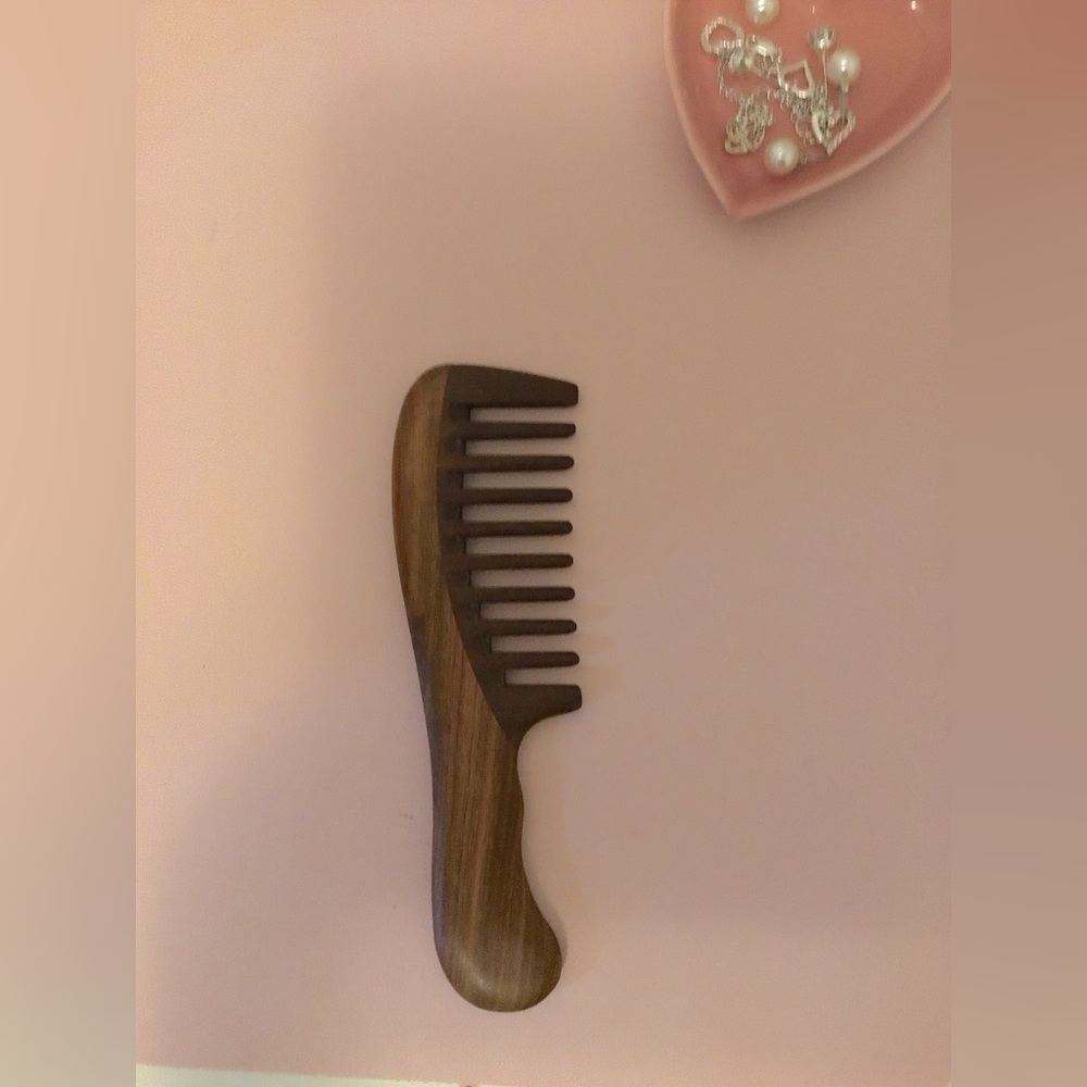 BreezeLife Wooden Comb